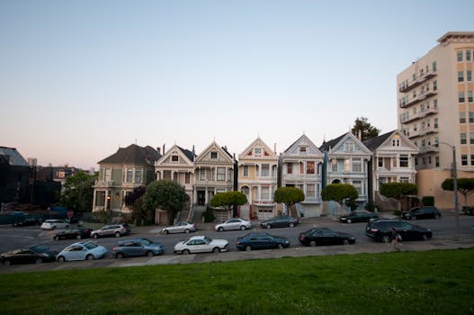 Victorian homes in Alamo Square